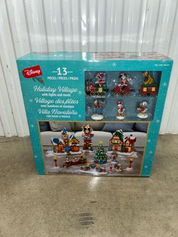 Disney Christmas Holiday Village Set Lights Music 13 Piece Set 2023 Mickey