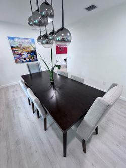 Crate & Barrel Dining Room Table for 6 – includes table and chairs: $980 (like new)