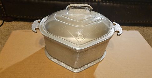 Vintage Guardian Service Oval Handled Casserole Hammered Aluminum