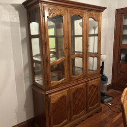 China Hutch/cabinet