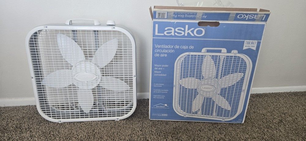 🌬️ Lasko Box Fan – $10 🌬️