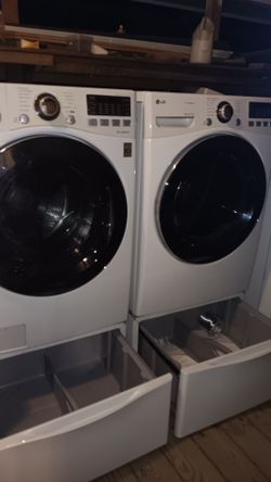 Washer & dryer set Lg. 30 days warranty