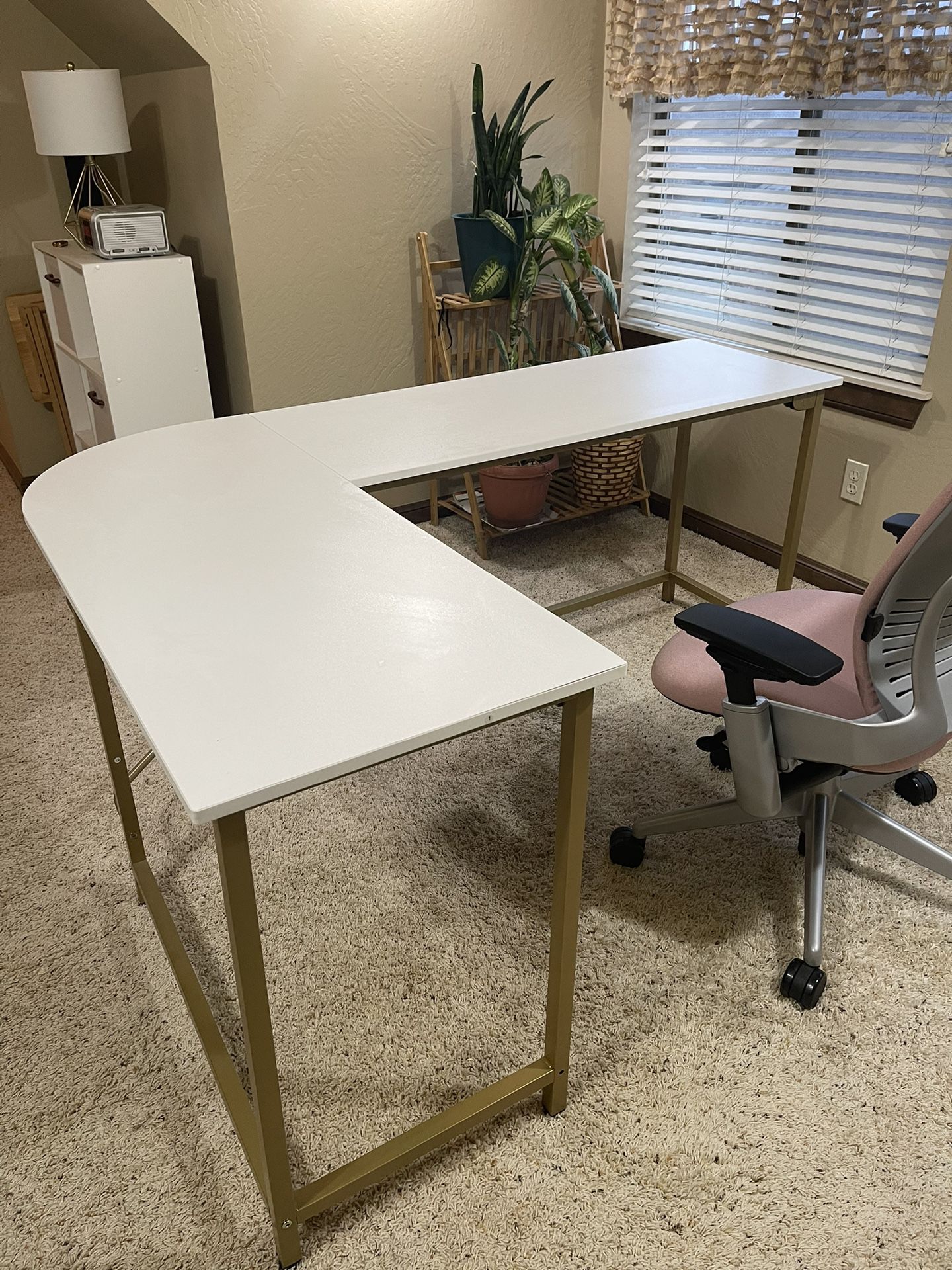 Beautiful White L-shaped Office Desk