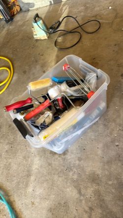 Painting Supplies Lot in Plastic Bin