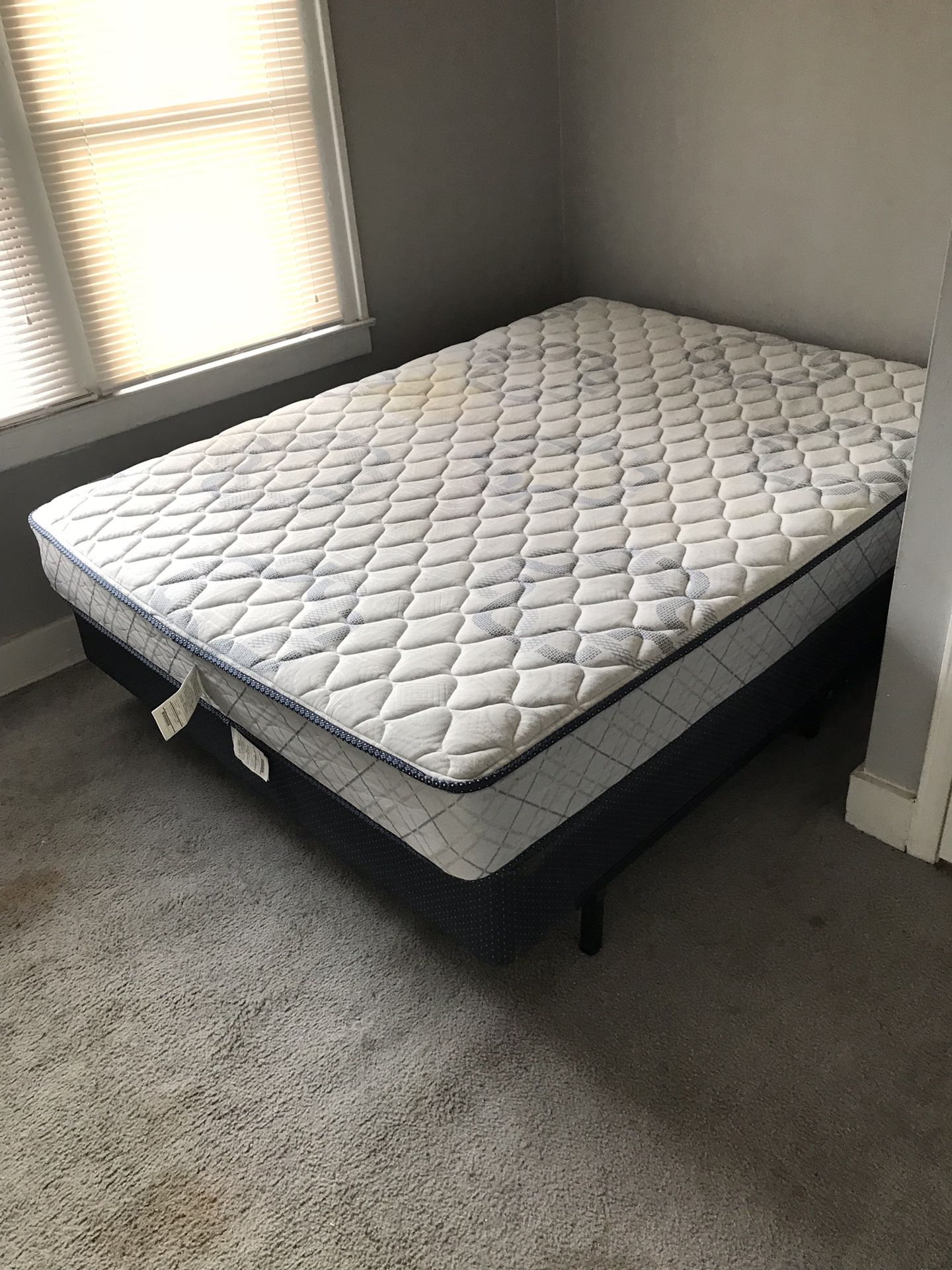 Serta mattress set