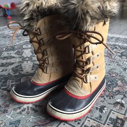 Women’s Sorel Boots Size 7