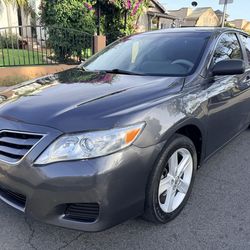 2011 Toyota Camry le