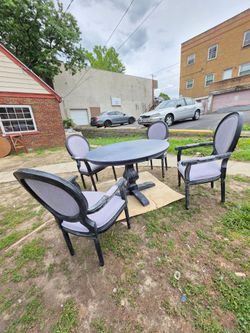 Table With 4chairs