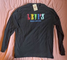 Levi’s Longsleeve Tee