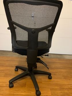 Heavy duty office chair