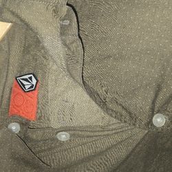 Mens Shirts 6$ Medium And Large Name Brands 