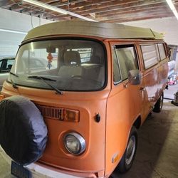 1973 Volkswagen Campmobile Bus Westfalia 