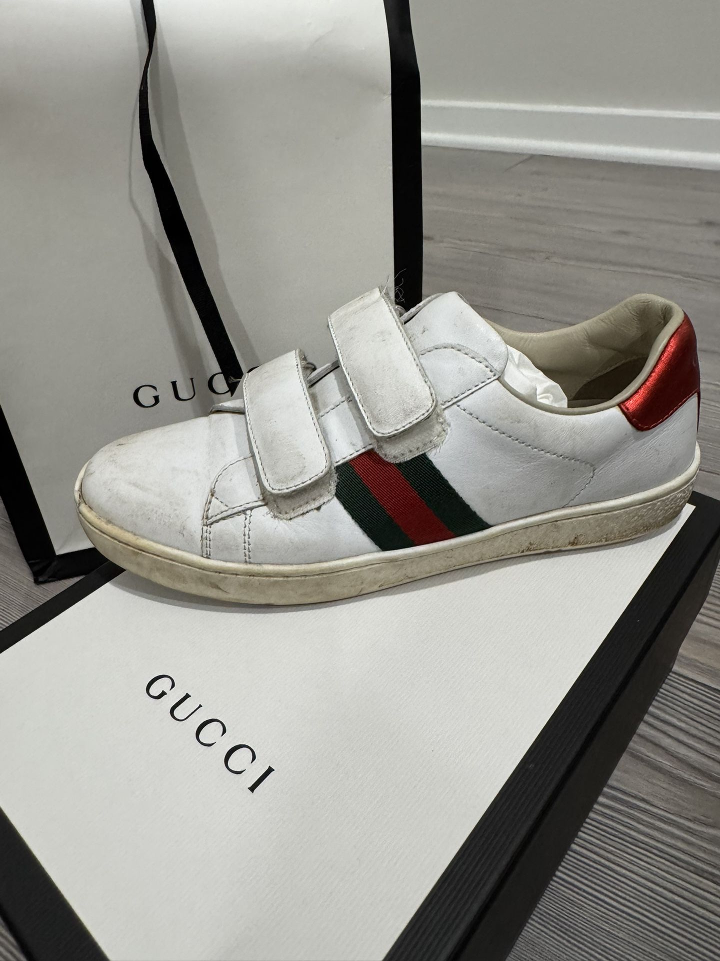Kids Gucci Shoes Size 33