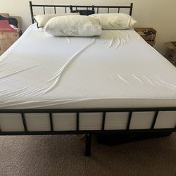 Zinus Queen Memory Foam Mattress And Bedframe