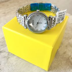 Nuevo 🆕 Woman’s 30mm Invicta Watch + Box 📦 