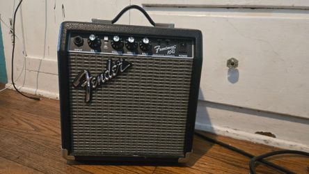 Fender Frontman 10G compact amplifier