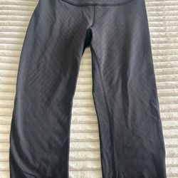 Two pair size medium ALO  Capri