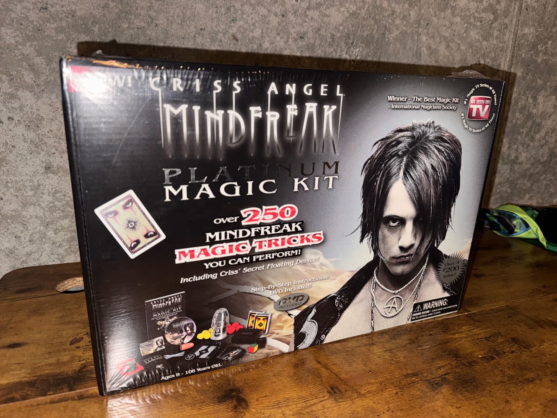 Rare NEW Sealed Criss Angel Mindfreak Platinum Magic Kit – 250+ Tricks