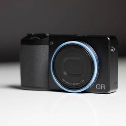 Ricoh GR III Digital Compact Camera 1.6x crop sensor, 24mp, 3 Batteries 