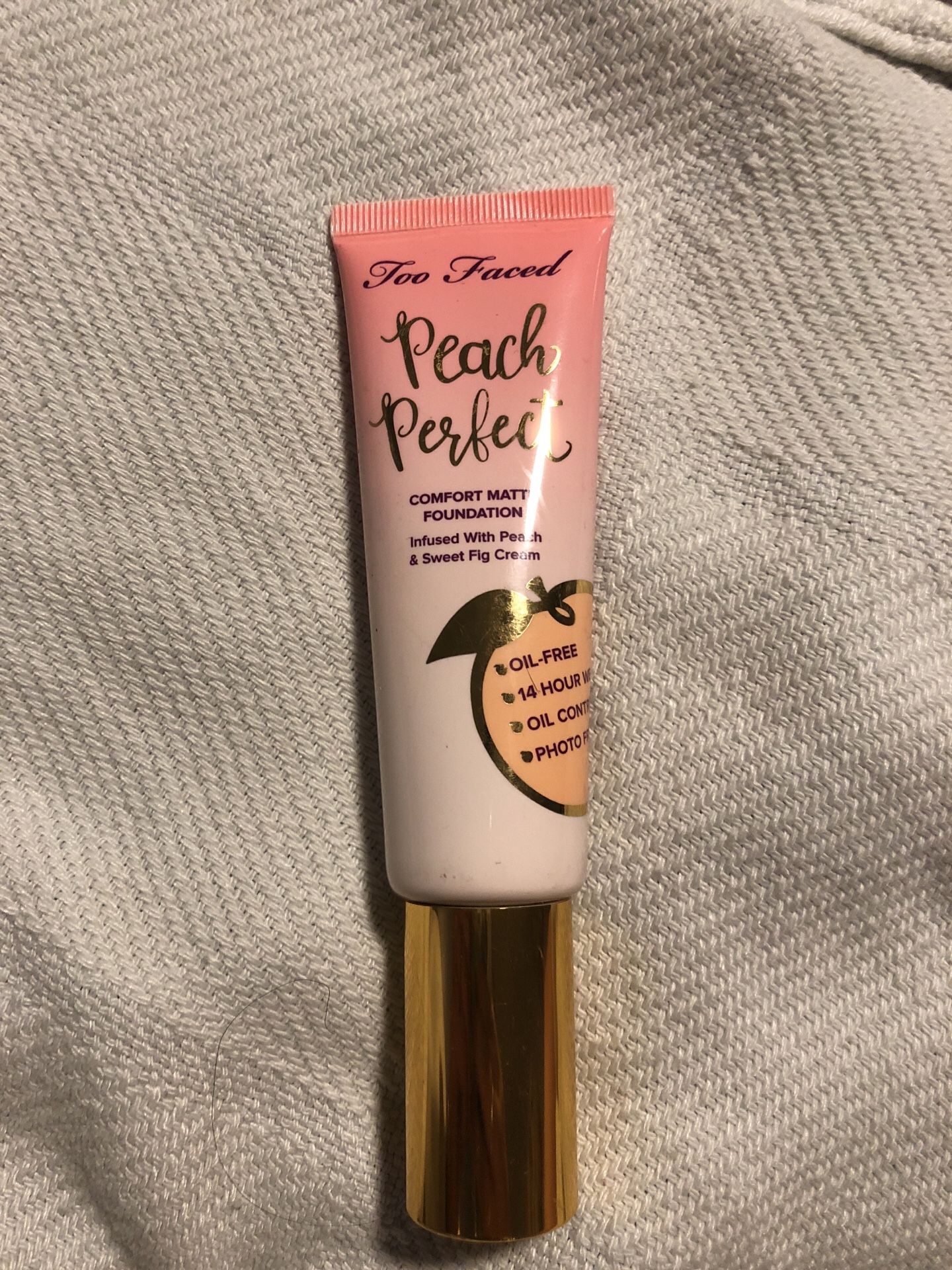 TOO FACED; peach perfect foundation warm nude