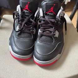 Jordan Bred 4s