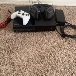 Xbox One and A20 Gaming Headset