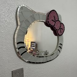 Hello Kitty Mirror