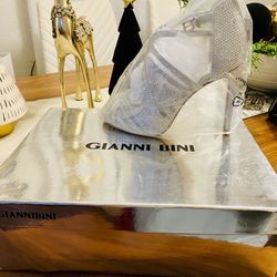 Gianni Bini High Heels 