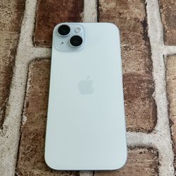 iPhone 15 (128GB) Unlocked / Liberado