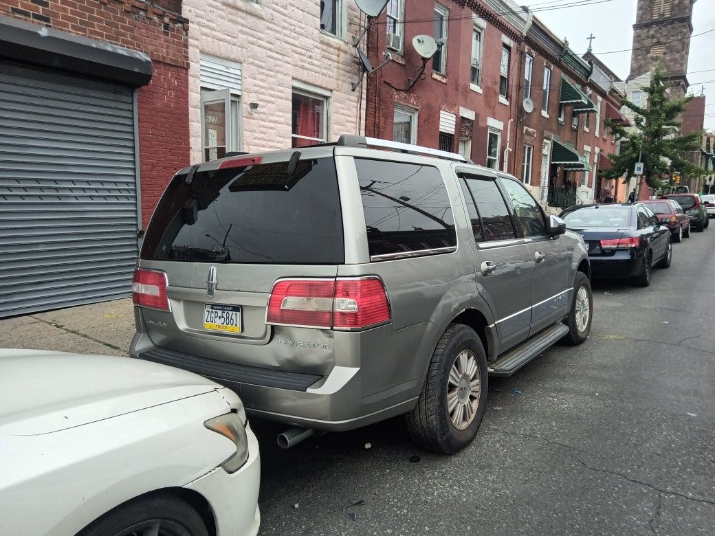 2010 Lincoln Navigator