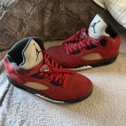 Air Jordan 5 Raging Bull 