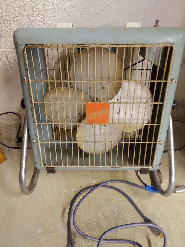 Vintage McGraw Edison ZERO Metal Turquoise 3 speed Box Fan 15" Model