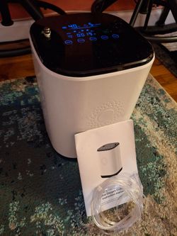 Portable 0xygen Concentrator with Built in NebuIizer!- Like New !