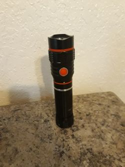 Mechanic LED Flashlight (magnetic)