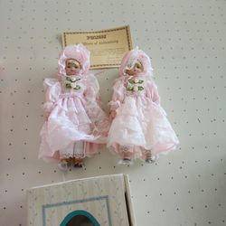 Set of 2 Vintage Pink &White Girl Bisque Porcelain Dolls w/Bonnet 7-1/2” NIB