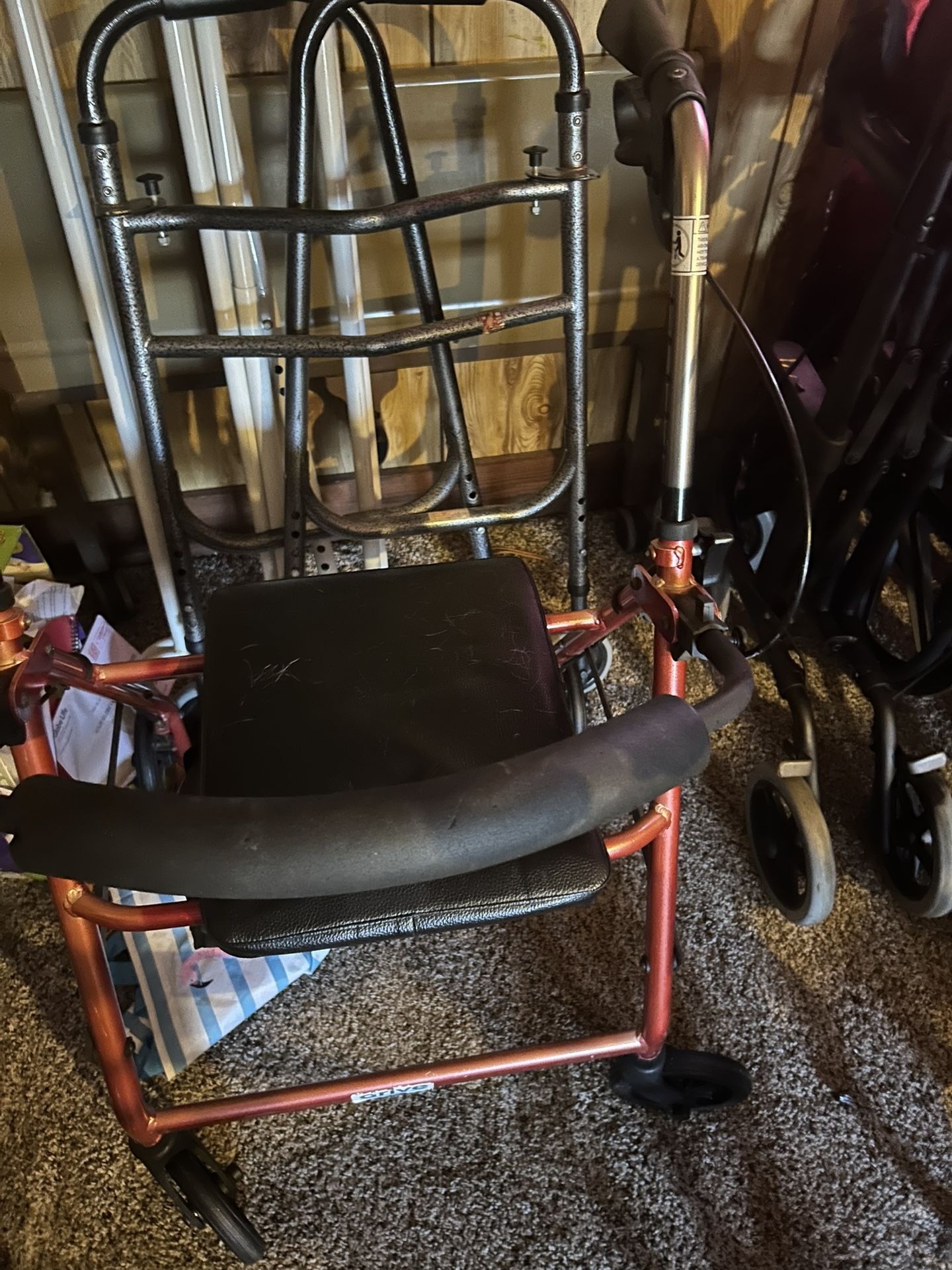 Walker Rollator / Rollator Walker With Storage + Height Adjustable 