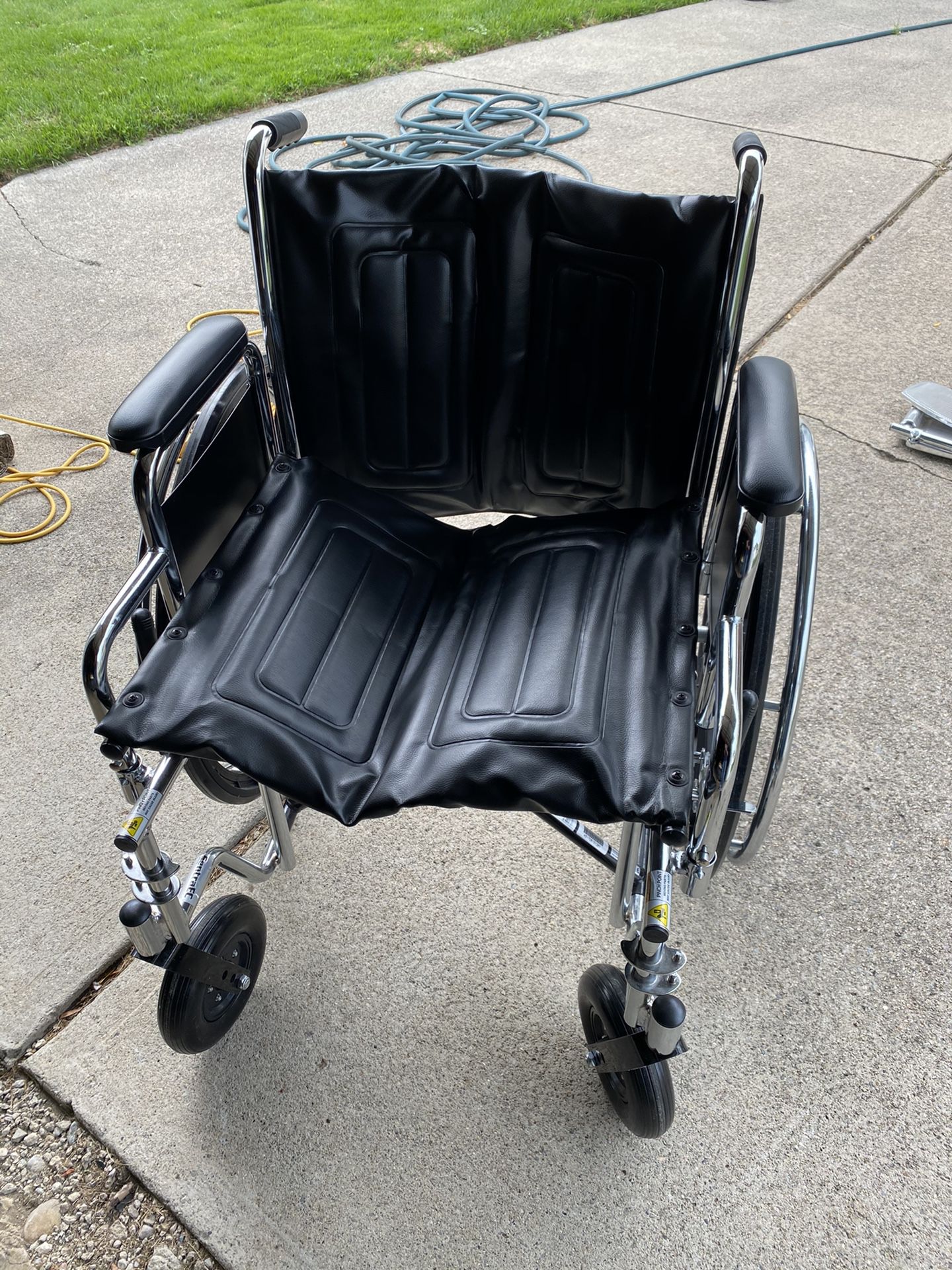 Extra wide wheelchair new never used 100.00 or BEST OFFER