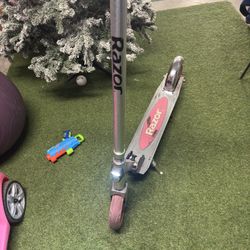 Pink Razor Icon Electric Scooter 