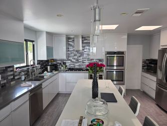 Kitchen island