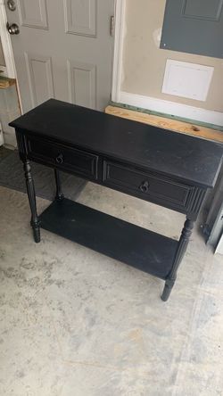 Accent table