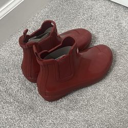 Hunter Women’s Original Chelsea Boots, Military Red, US 5, BNWT-ish