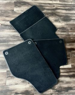 OEM VW Tiguan Floor Mats