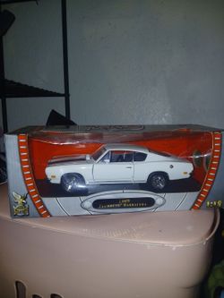 Road Signature 1969 Plymouth Barracuda 1:18 Diecast