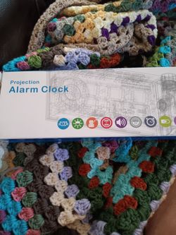 NEW Projection Alarm Clock