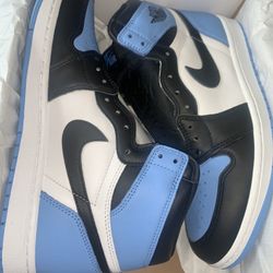 Brand New Men's Air Jordan Retro 1 High OG Unc Toe Size 10.5