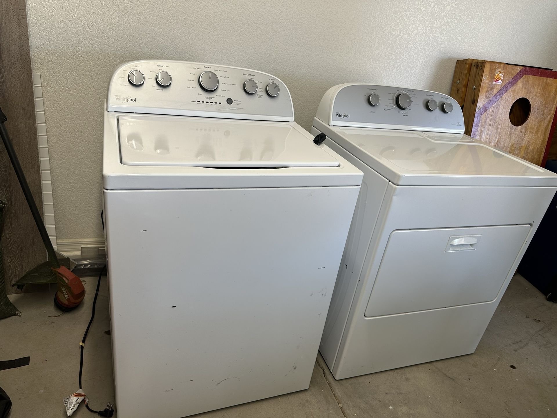 Whirlpool Washer & Dryer Set