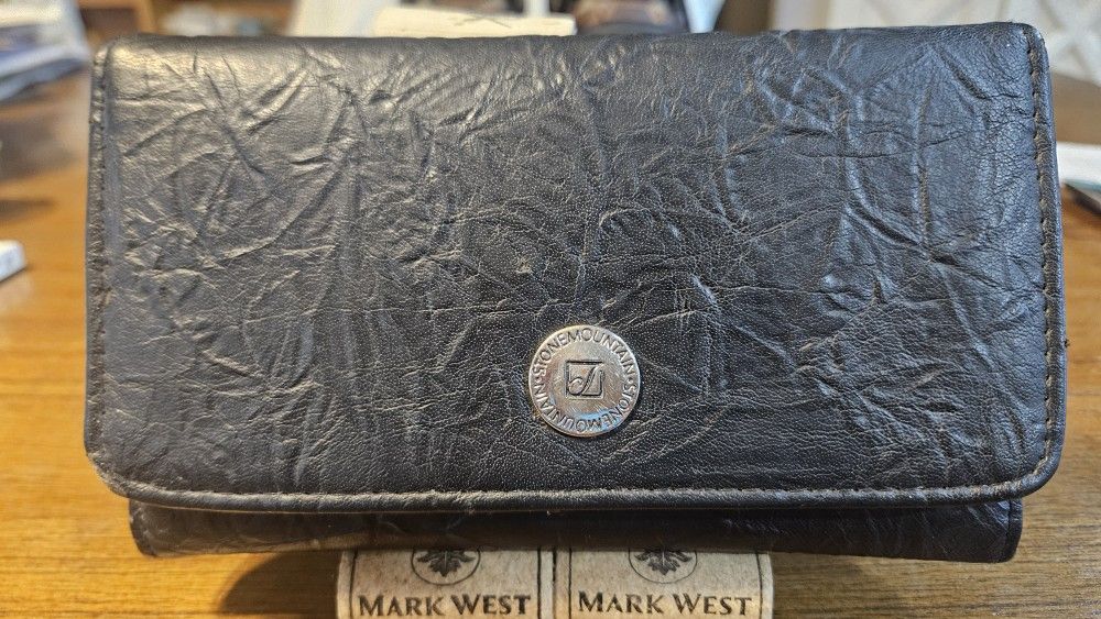 Stone Mountain Wallet