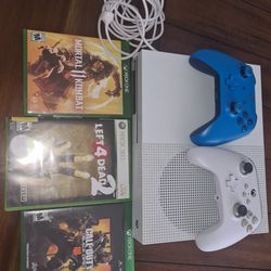 Xbox One With 3 Games & 2 Controllers 