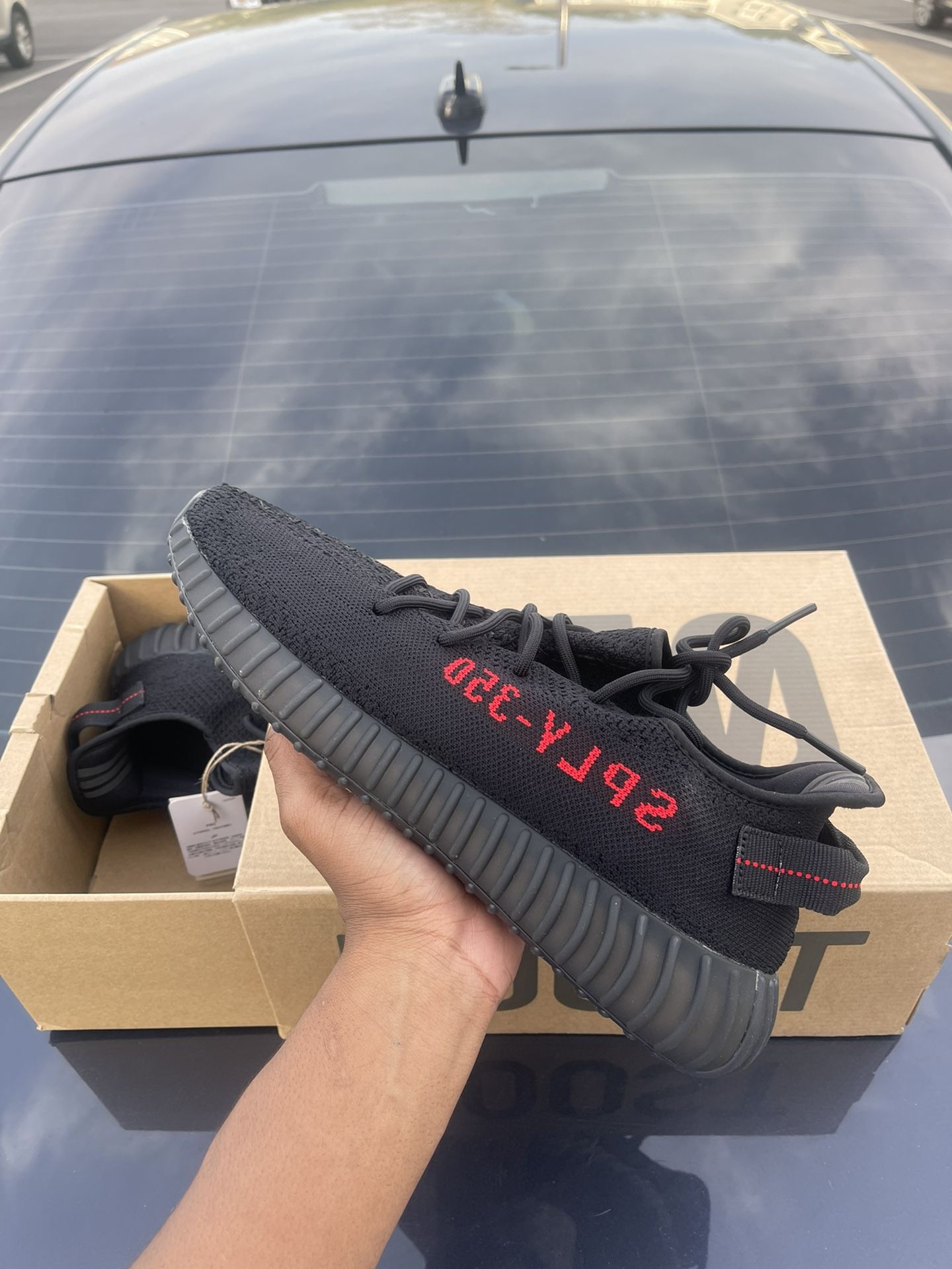 YEEZY 350 “BRED”