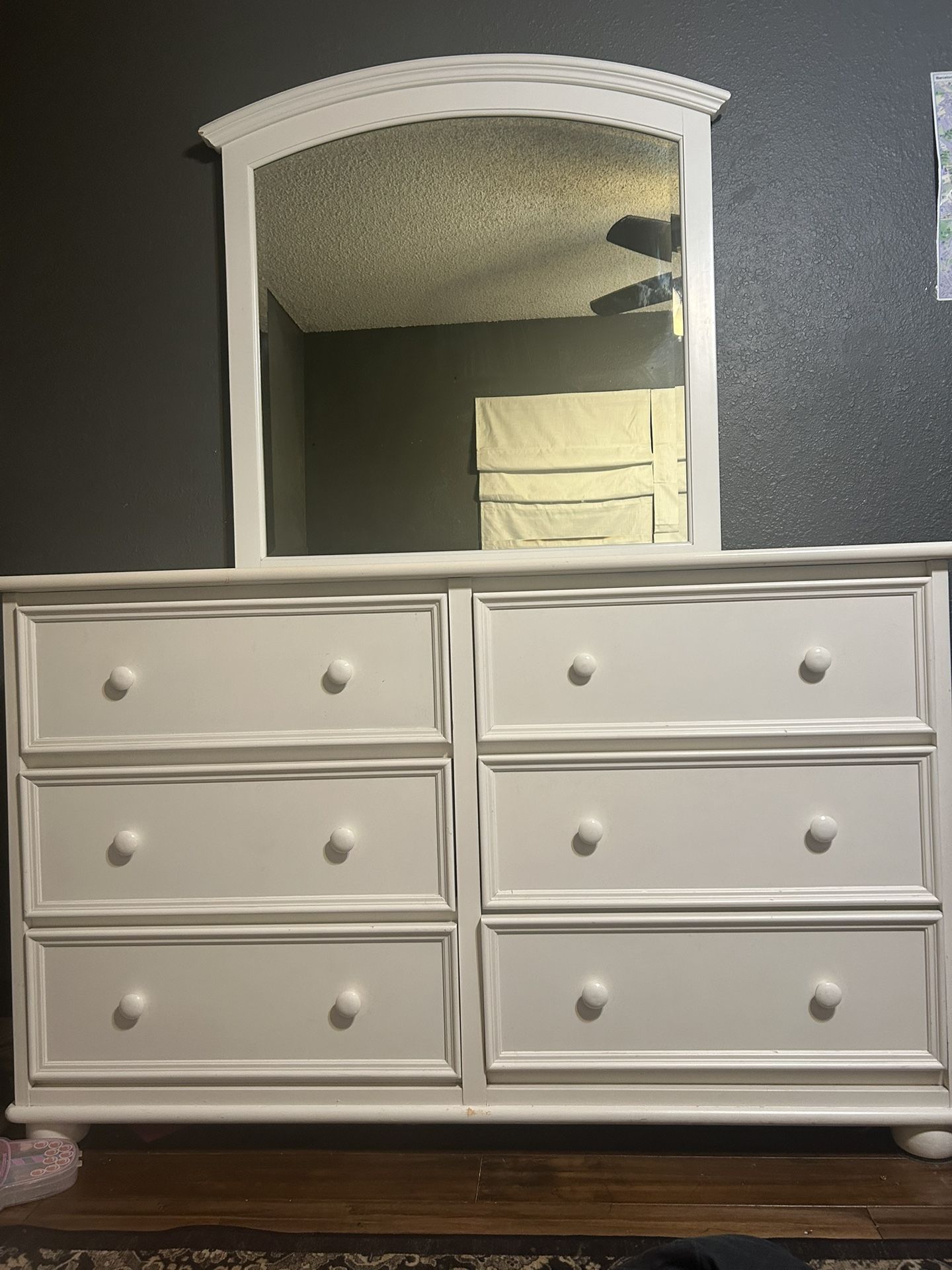 white dresser w mirror